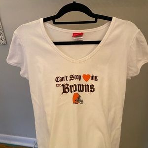 CLEVELAND BROWNs NFL SHIRT!
